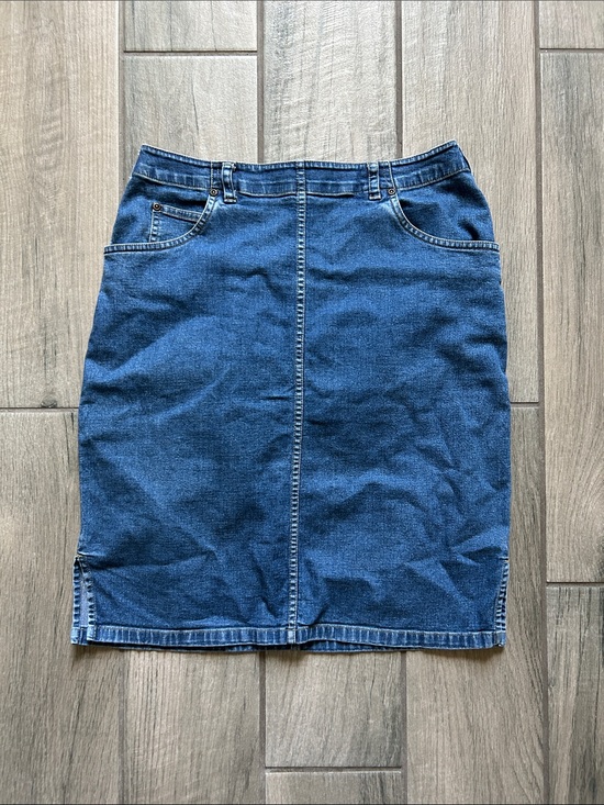 Liz Claiborne Dresses & Skirts - Liz Claiborne Blue Denim Pencil Skirt